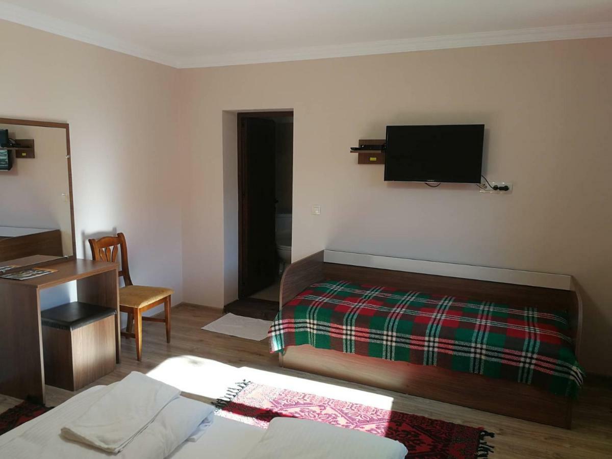 Слънчевата Къща Hotel Kovacevica Ngoại thất bức ảnh