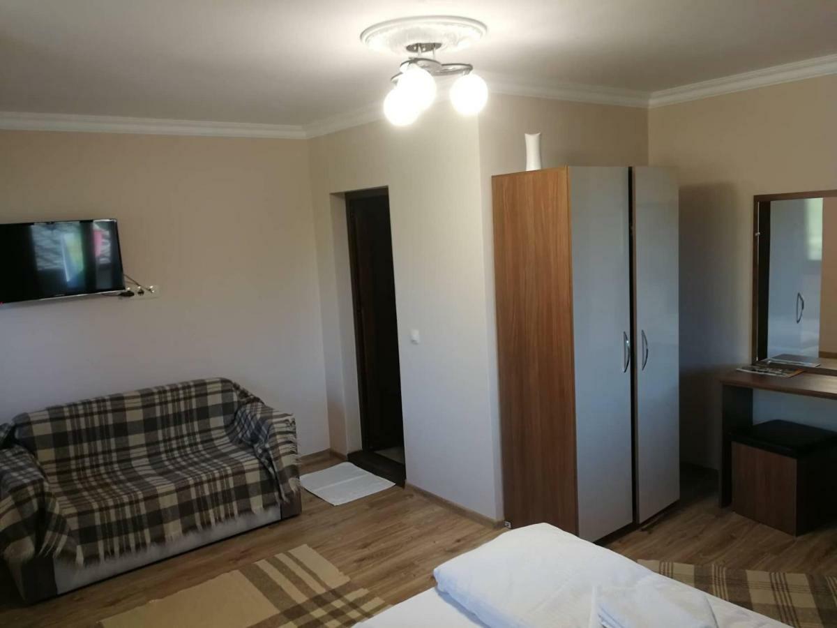 Слънчевата Къща Hotel Kovacevica Ngoại thất bức ảnh