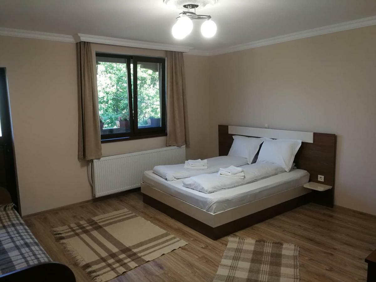 Слънчевата Къща Hotel Kovacevica Ngoại thất bức ảnh