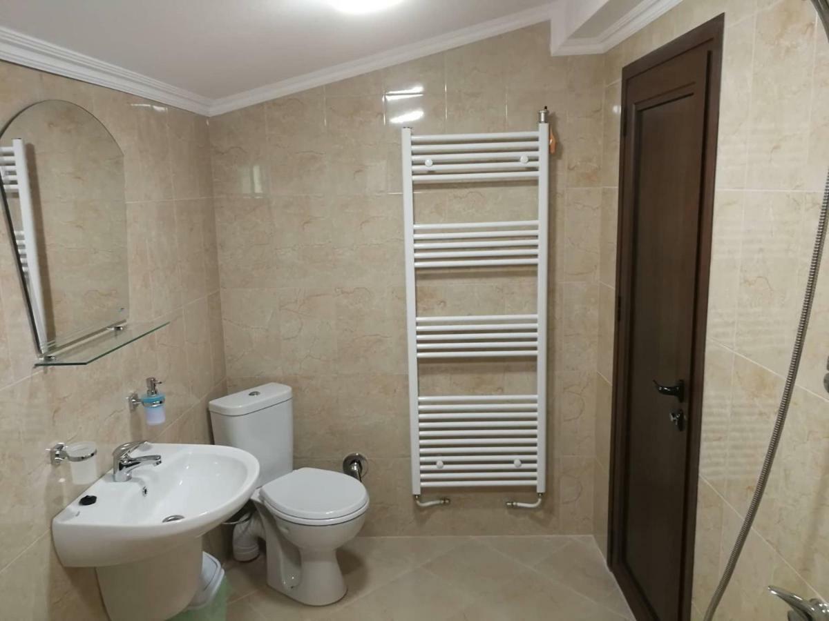 Слънчевата Къща Hotel Kovacevica Ngoại thất bức ảnh
